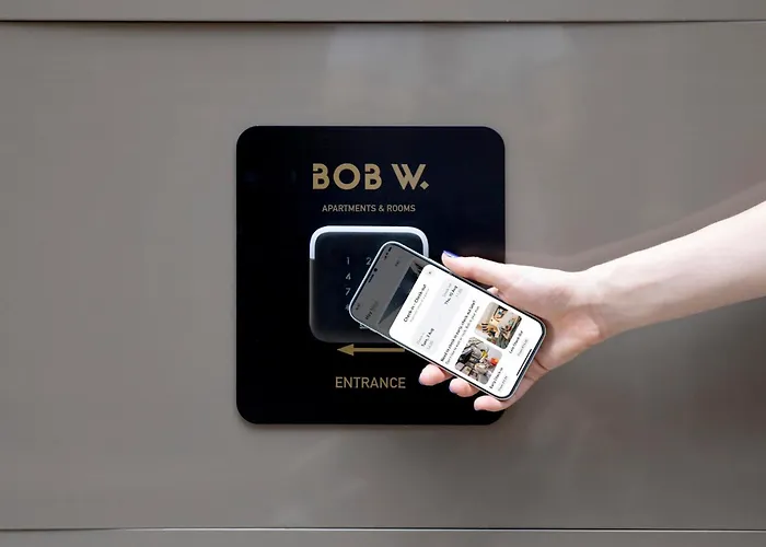 Bob W Akadimia Athens