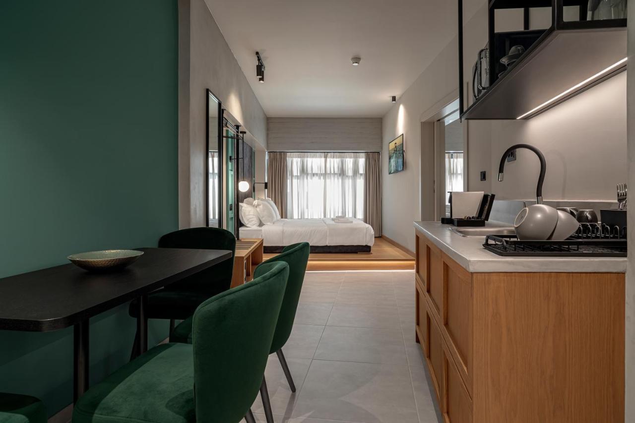 Bob W Akadimia Hotel Athene